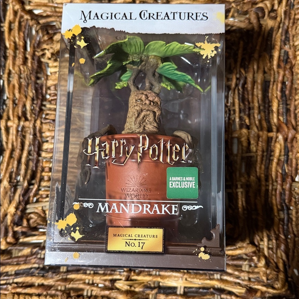 Harry Potter Warner Bros. Magical Creatures Mandrake Creature BNIB